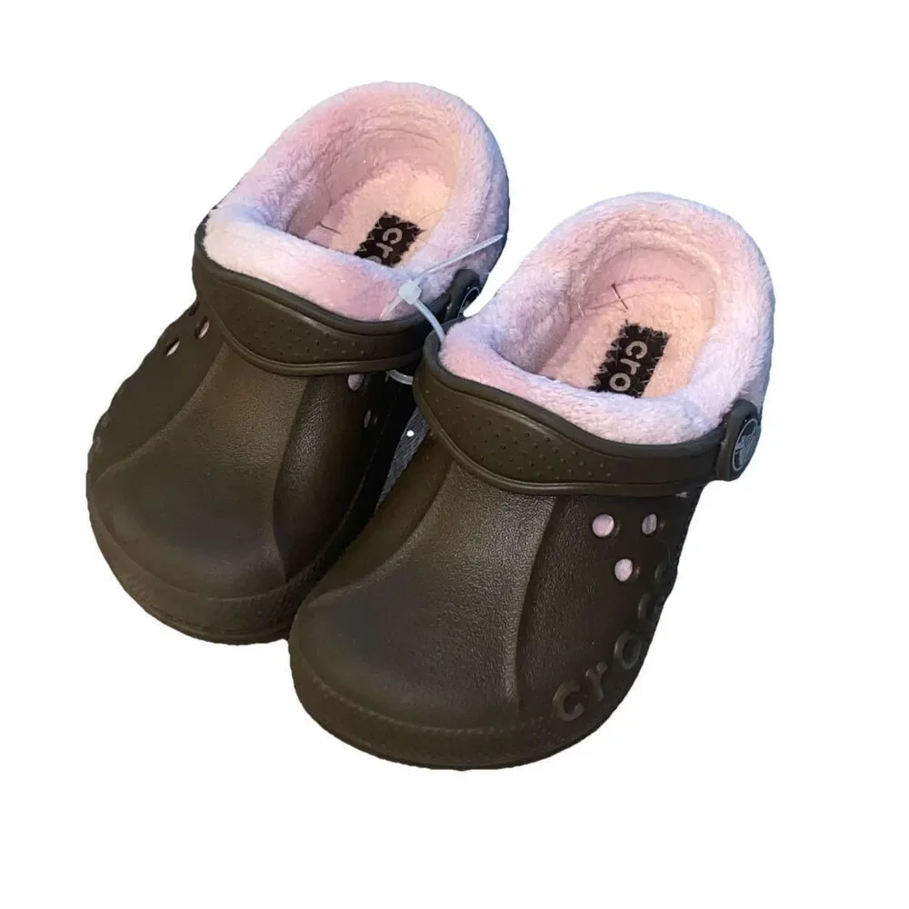 Brown crocs with pink fur lining Girls size 8/9 C